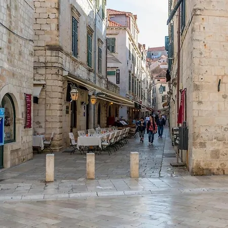 Time Old Town *